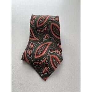 Burberrys of London Green Paisley Pattern 100% Silk Handsewn Designer Tie